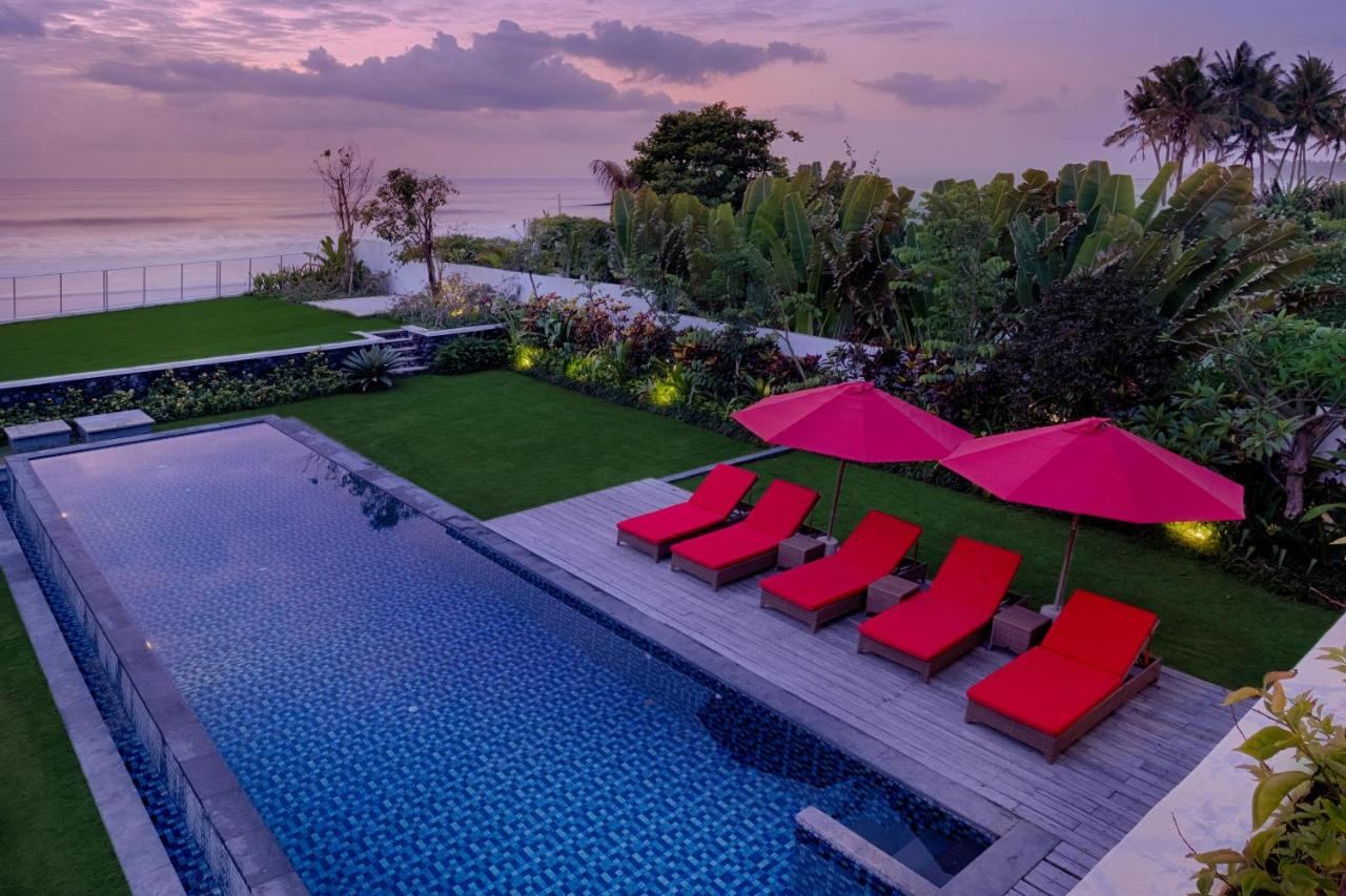 Luxury Villa with Ocean View in Keramas