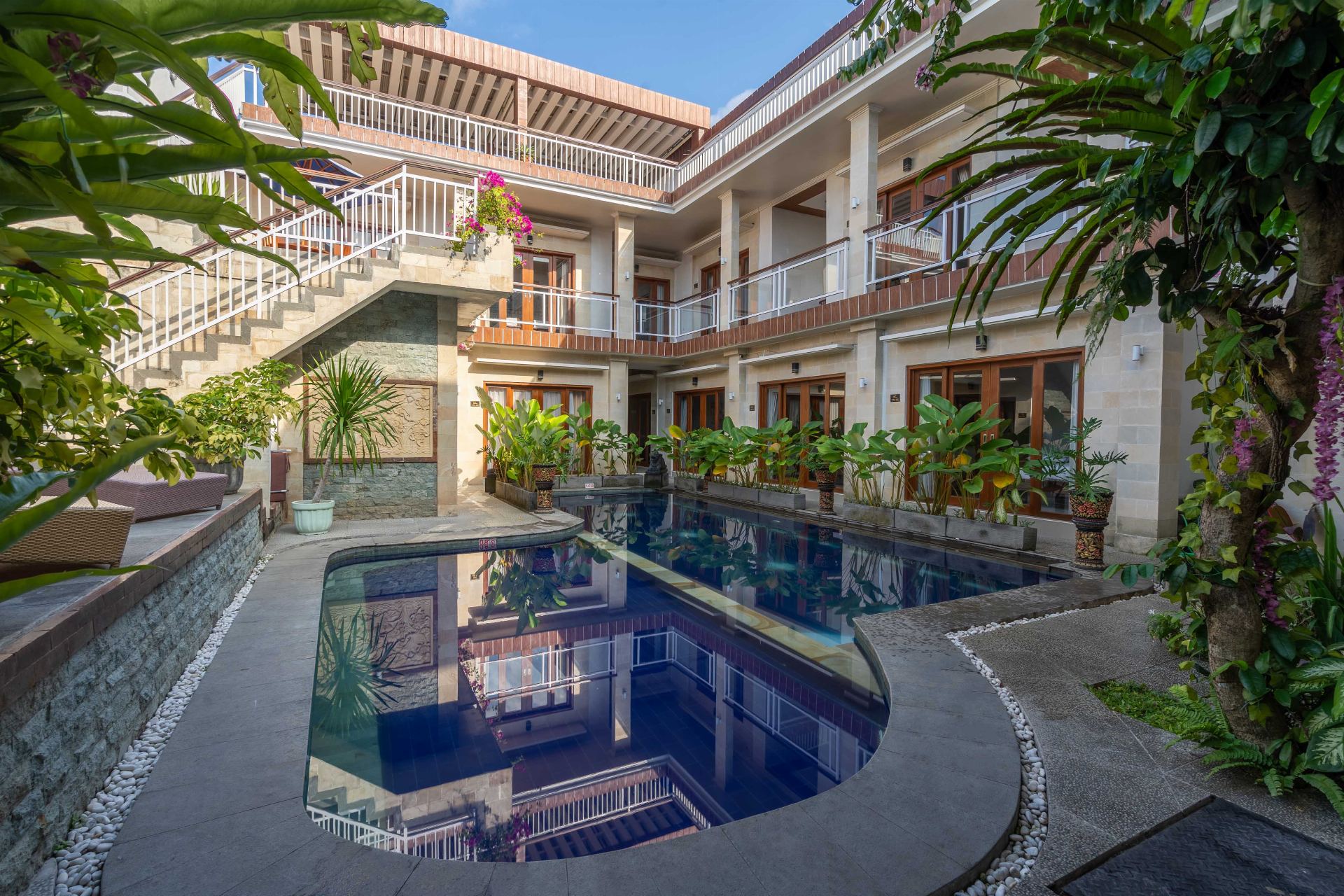 The Big Family Sunrise 14-Bedroom with Private Pool