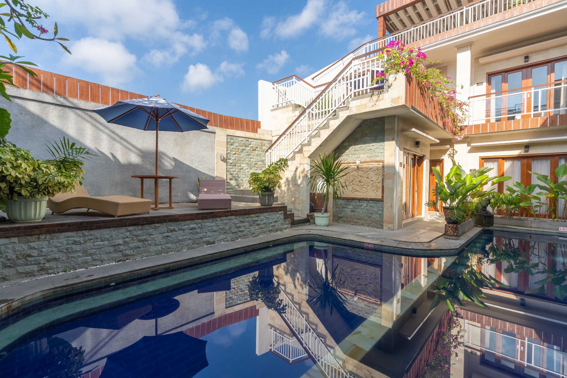 The Big Family Sunrise 14-Bedroom with Private Pool