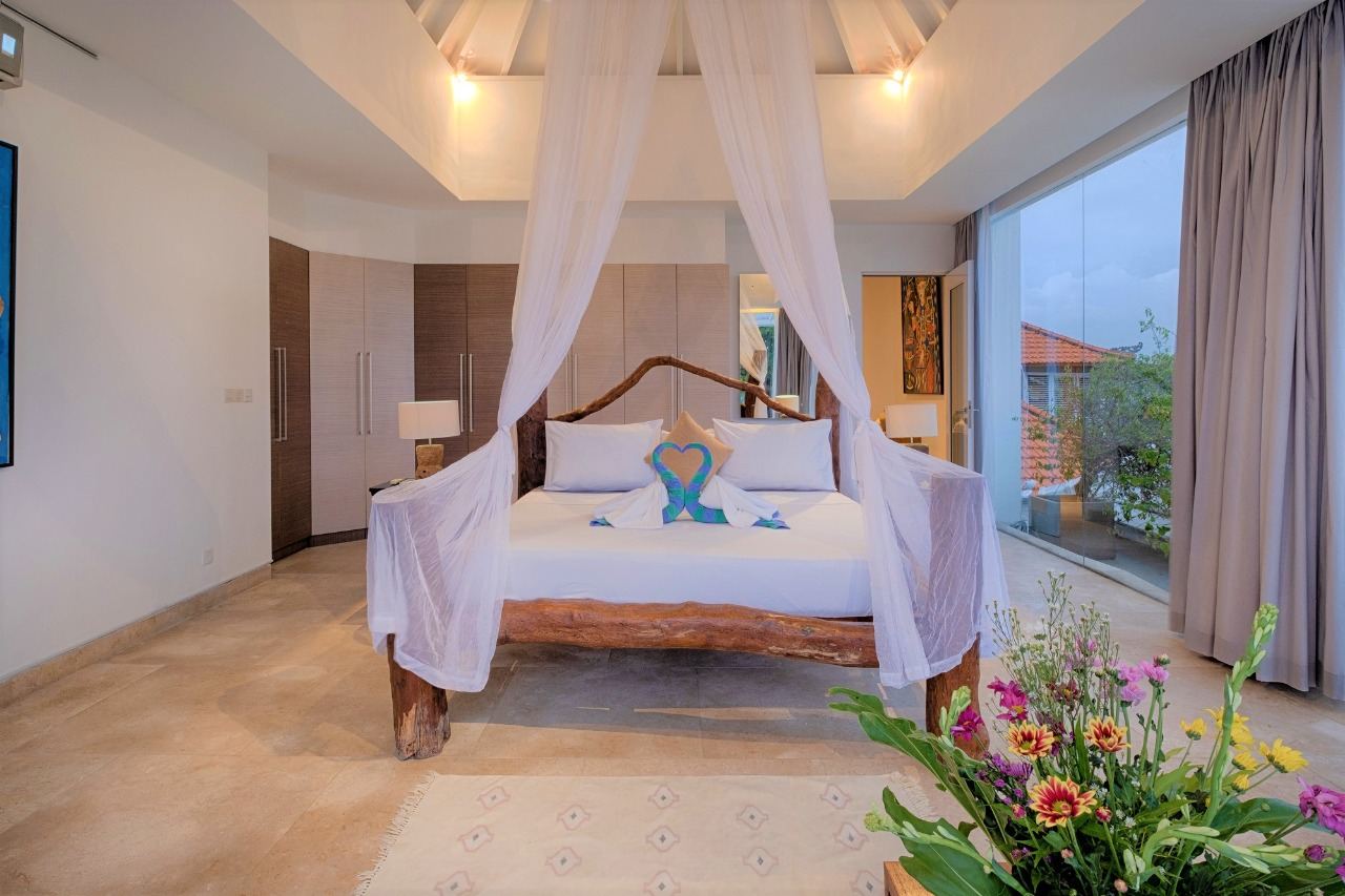Tropical Villa with Private Pool in Canggu