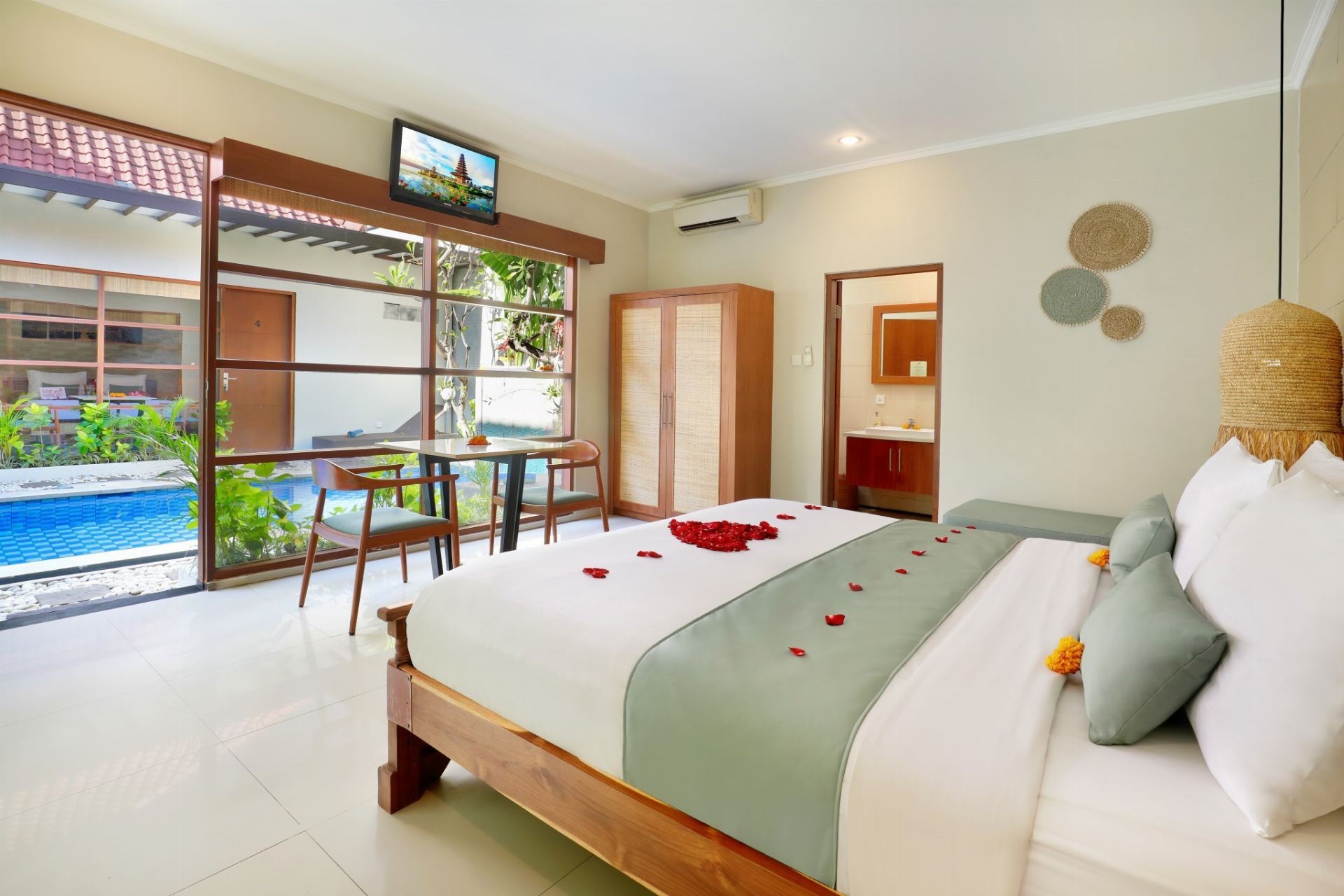 Compact Family Villa in Kuta