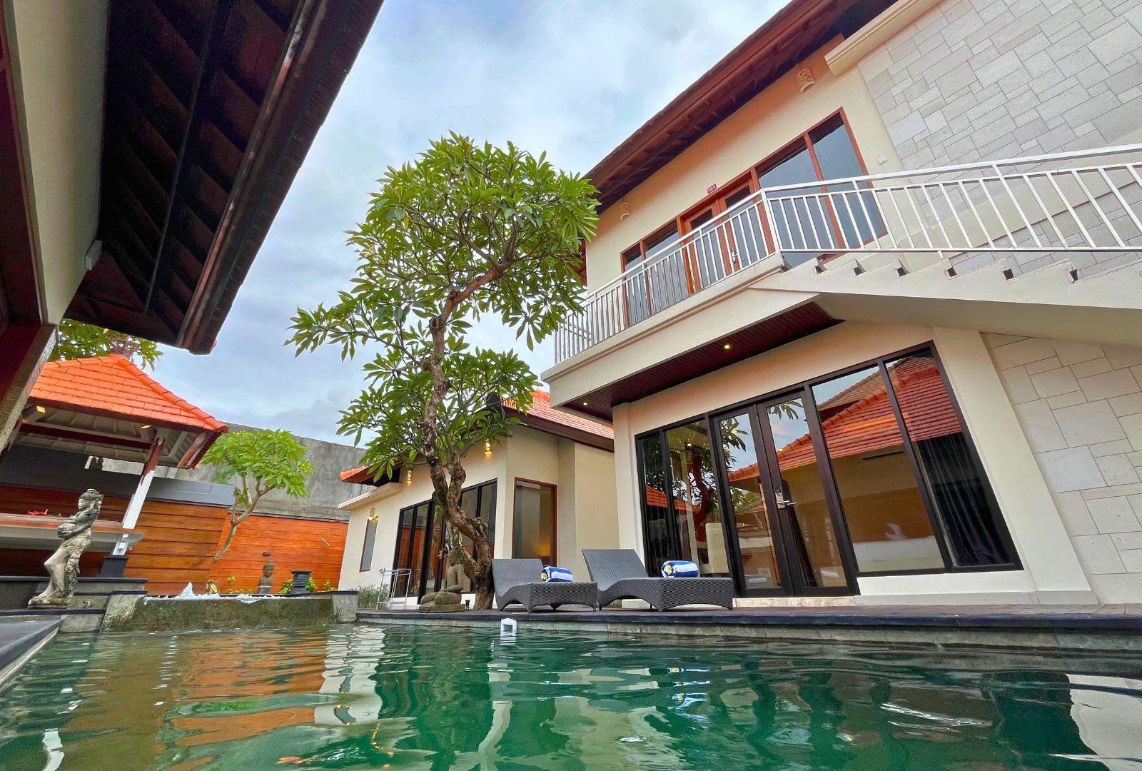 The Sanctuary 3BR Private Pool Villa Seminyak