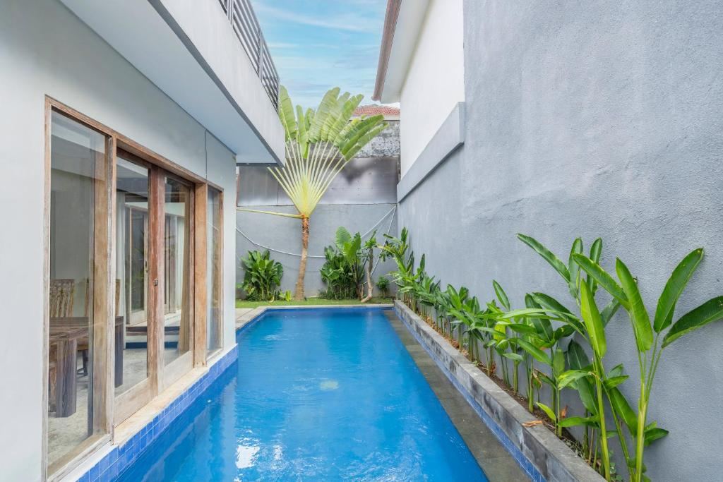 Peaceful 3 Bedroom Private Villas in Sanur