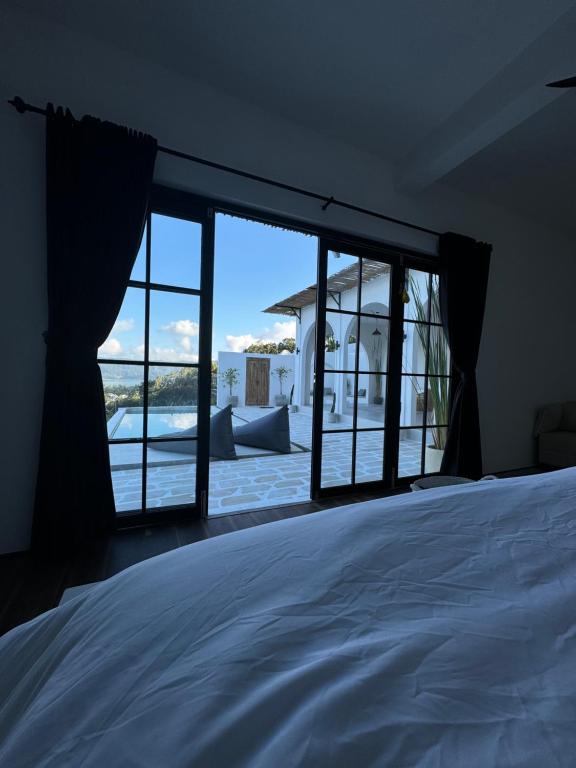 Private Poo Villa in the Scenic Highlands of Kintamani