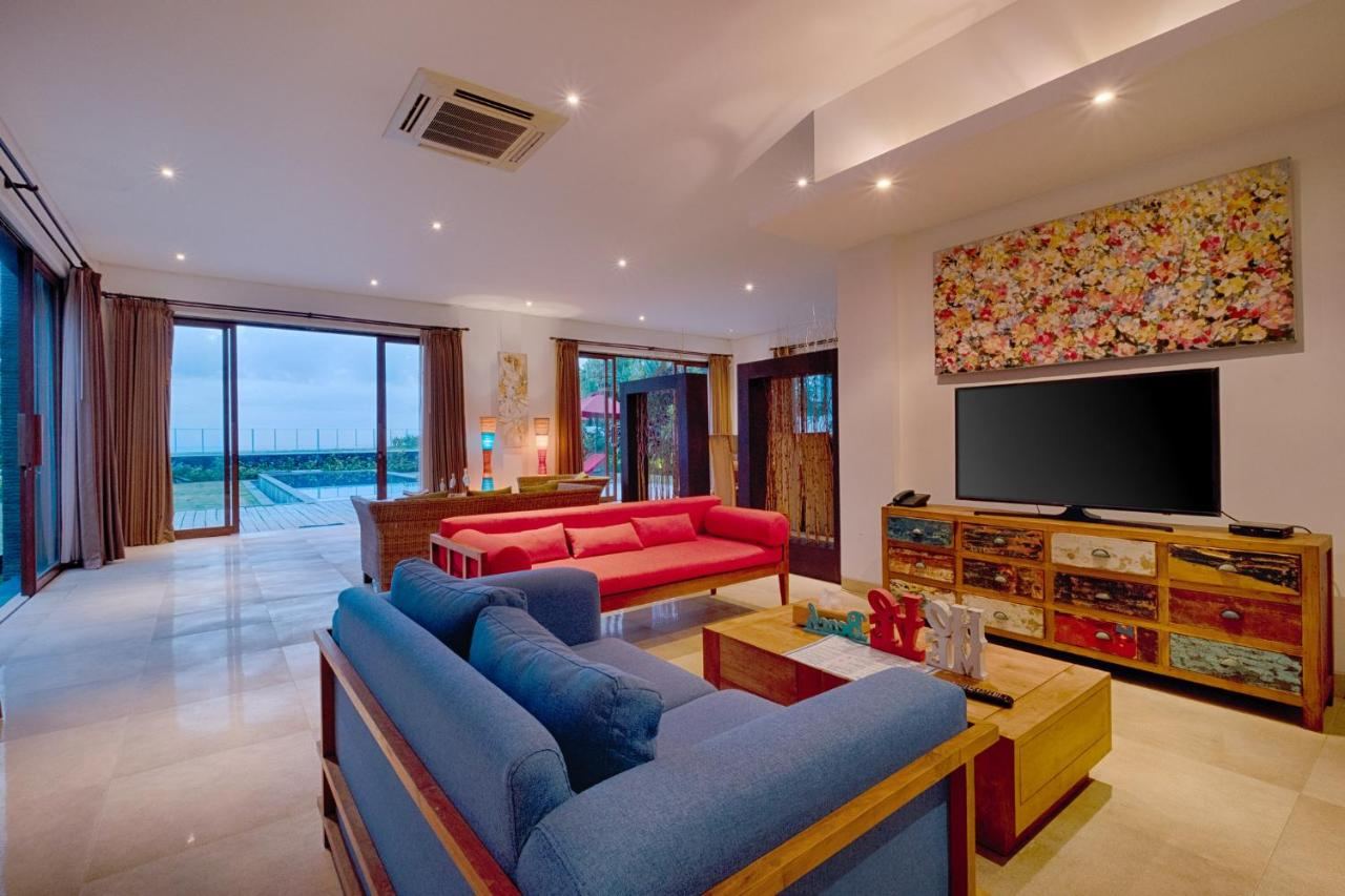 Luxury Villa with Ocean View in Keramas