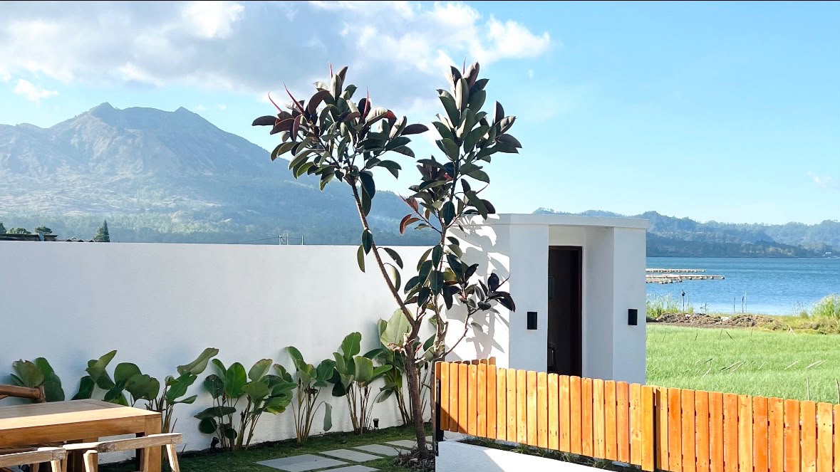 Private Two-Queen Bed Villa with Lake Batur Views & Hot Tub in Kintamani