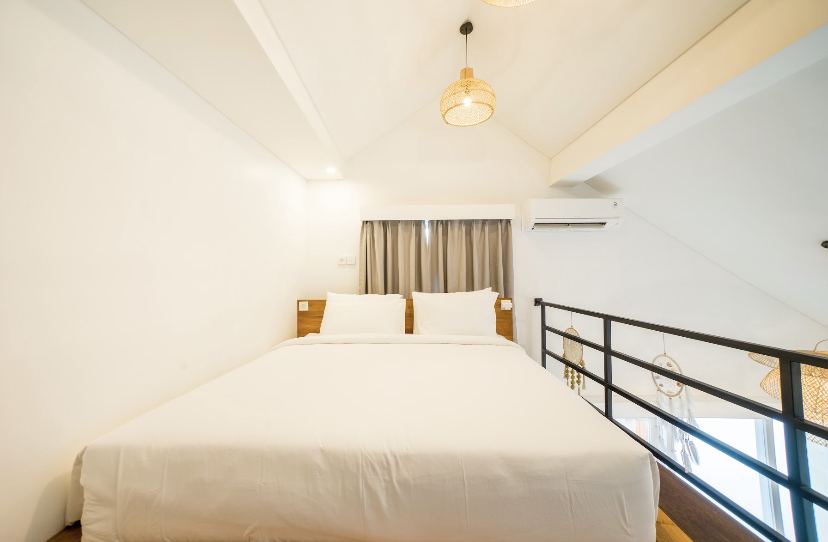 Charming Mezzanine Private Pool Villa in Canggu