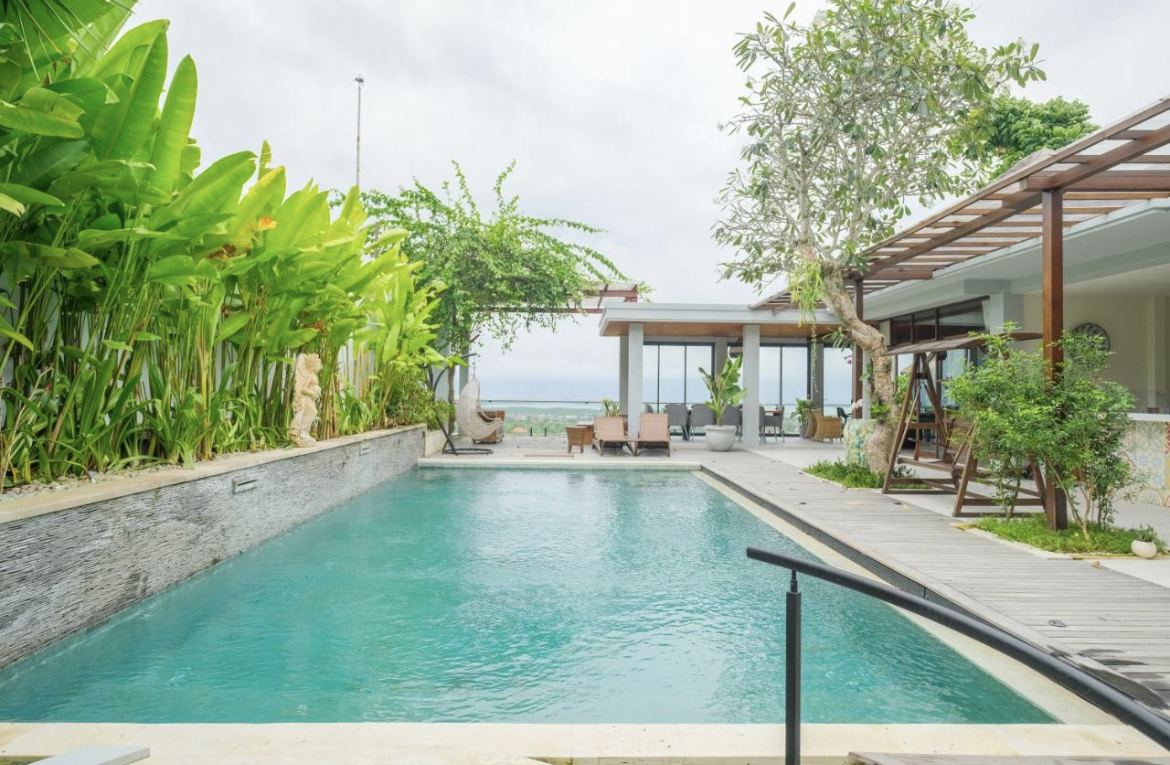 Tropical Family Villa with Ocean View