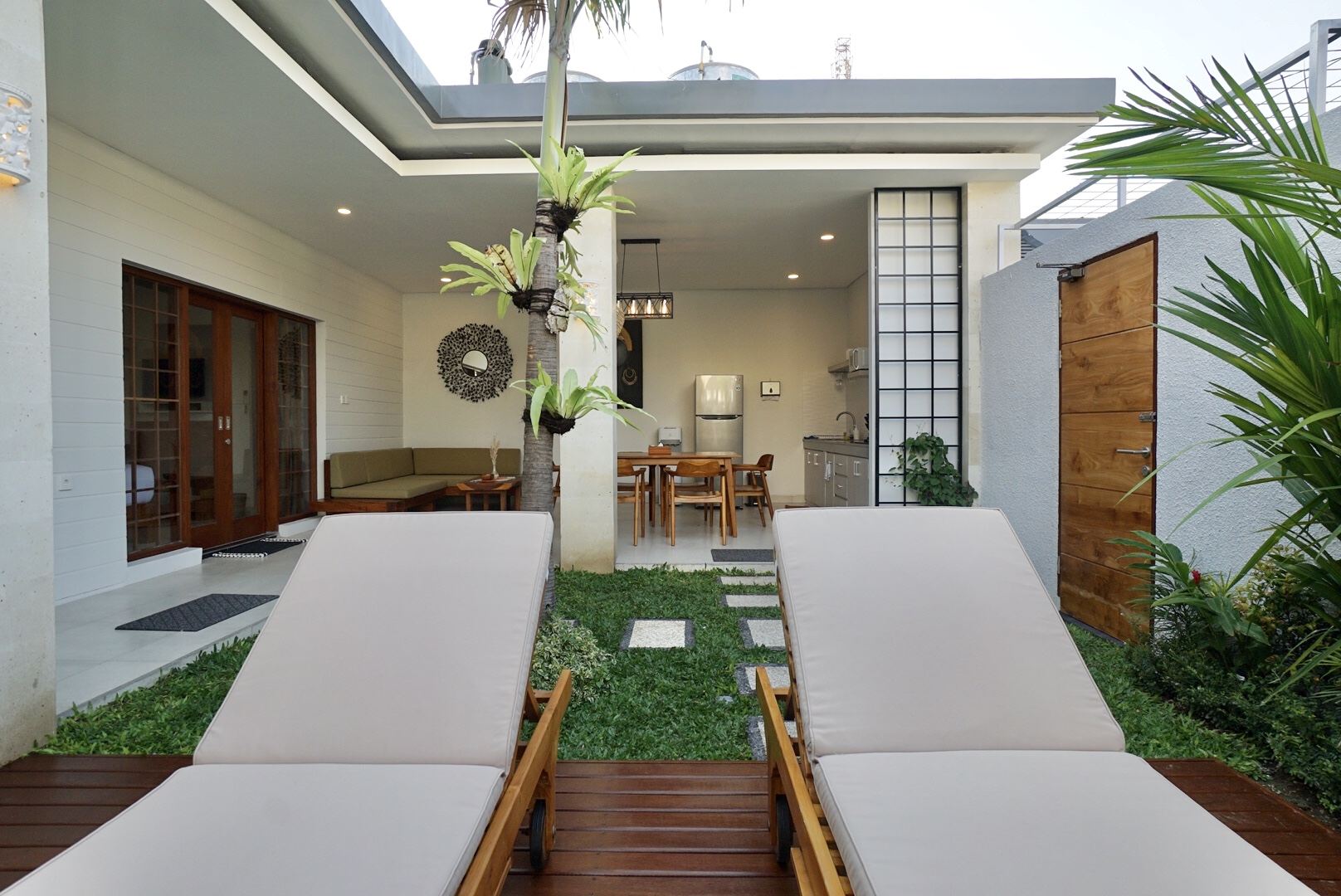 Cozy 3BR Private Pool Villa for a Canggu Escape
